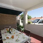 And Nikol Apartman