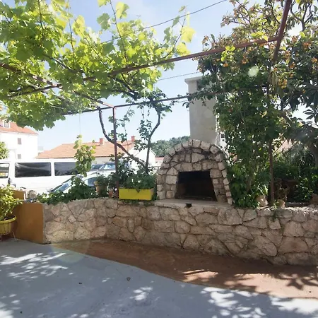 And Nikol * Hvar Town