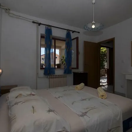 Apartment And Nikol *