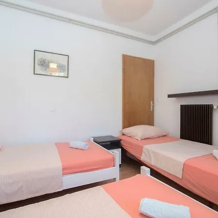 Apartment And Nikol Hvar Town