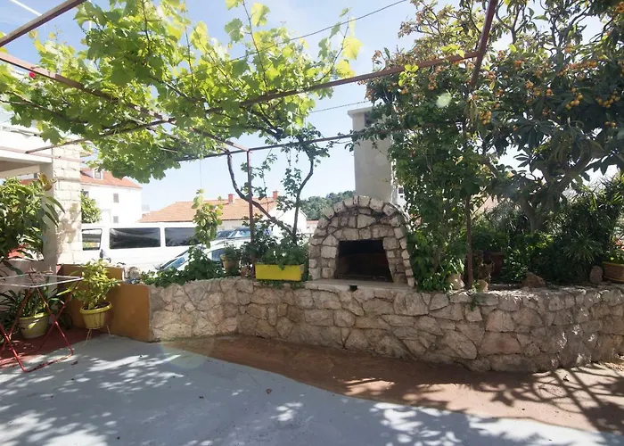 And Nikol * Hvar Town